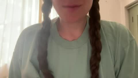 Snapshot of gloriapearl chatting on 06.25.26 Gloria Pearl online show from 06.25.26