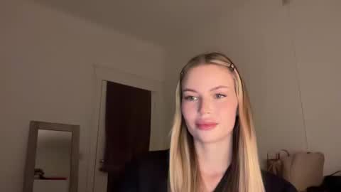 glow_angel online show from 01.21.25