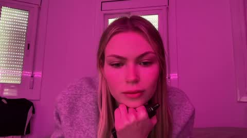 glow_angel online show from 02.13.25