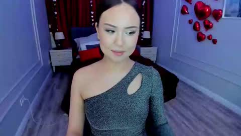 Snapshot of gloweme chatting on 03.03.26 Mila online show from 03.03.26