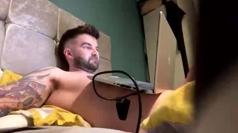 Snapshot of gmangee11 chatting on 02.28.25 gmangee11 online show from 02.28.25