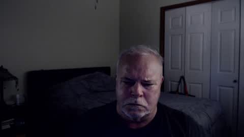 Snapshot of gmctruckguy chatting on 10.09.25 gmctruckguy online show from 10.09.25