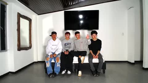 THOMAS AND DAMIAND online show from 09.21.25