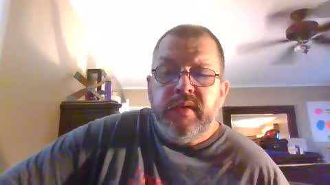 Snapshot of gobey33 chatting on 09.19.25 IDKIDCIDGAF online show from 09.19.25