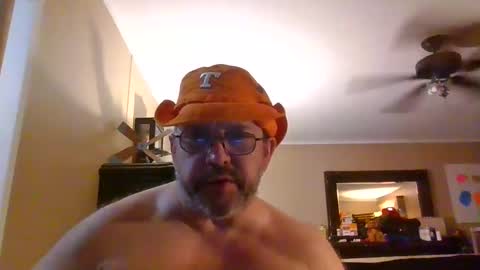 Snapshot of gobey33 chatting on 10.10.25 IDKIDCIDGAF online show from 10.10.25