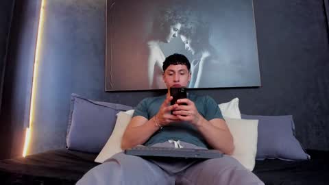 Snapshot of god_of_olympus1 chatting on 12.04.24 steven online show from 12.04.24