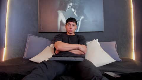 Snapshot of god_of_olympus1 chatting on 12.07.24 steven online show from 12.07.24