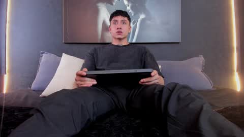 Snapshot of god_of_olympus1 chatting on 12.28.24 steven online show from 12.28.24