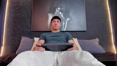 Snapshot of god_of_olympus1 chatting on 01.02.25 steven online show from 01.02.25