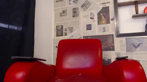 Snapshot of god_of_olympus1 chatting on 11.20.25 steven online show from 11.20.25