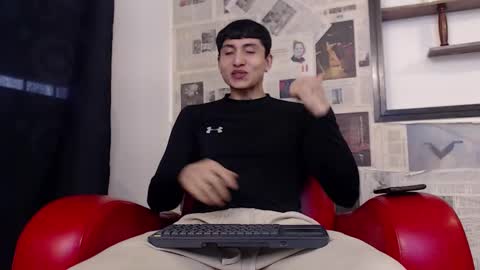 Snapshot of god_of_olympus1 chatting on 11.21.25 steven online show from 11.21.25