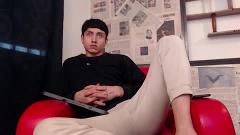 Snapshot of god_of_olympus1 chatting on 11.26.25 steven online show from 11.26.25