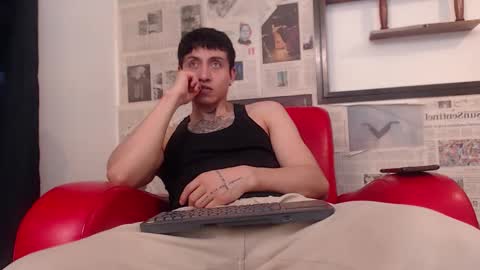 Snapshot of god_of_olympus1 chatting on 12.01.25 steven online show from 12.01.25