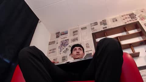 Snapshot of god_of_olympus1 chatting on 12.04.25 steven online show from 12.04.25