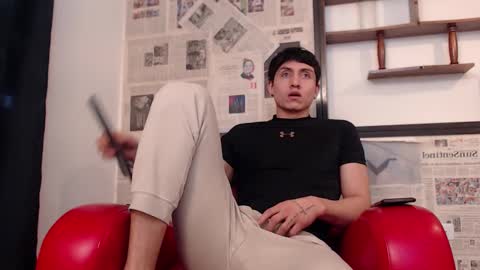 Snapshot of god_of_olympus1 chatting on 12.05.25 steven online show from 12.05.25