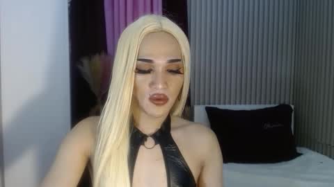 Snapshot of goddesdiane8inch chatting on 05.27.26 D I A N N E online show from 05.27.26