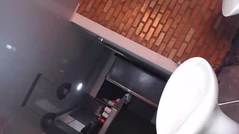 Snapshot of goddesfox chatting on 02.02.25 daniela online show from 02.02.25