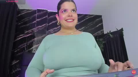 Snapshot of goddess_arethaozz chatting on 07.02.26 Aretha online show from 07.02.26