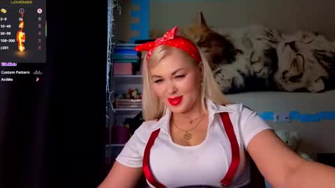 Mrs. Isabella online show from 04.19.26