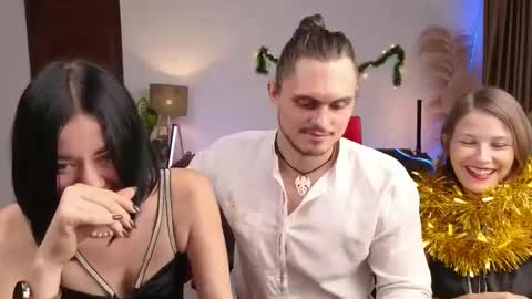   330 UTC2 girls   online show from 12.24.24