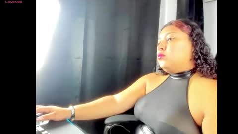 Snapshot of goddess_of_sissys chatting on 04.11.26 goddess_of_sissys online show from 04.11.26