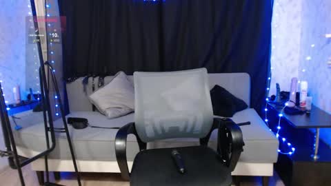 Snapshot of goddess_orsa chatting on 02.24.25 Orsa online show from 02.24.25