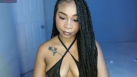 Snapshot of goddess_val chatting on 12.16.25 Valentina online show from 12.16.25