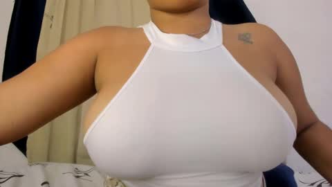 Snapshot of goddesschanell chatting on 03.07.25 CHANELL online show from 03.07.25