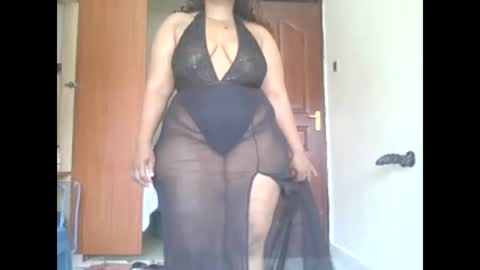 Snapshot of goddessebon chatting on 01.05.25 shasha big online show from 01.05.25