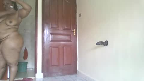 Snapshot of goddessebon chatting on 01.11.25 shasha big online show from 01.11.25