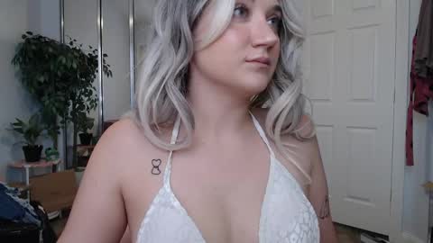 Snapshot of goddessemmy chatting on 05.19.26 Goddess Emmy online show from 05.19.26