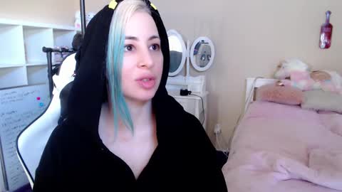 Snapshot of goddesslilith chatting on 01.20.25 Goddess Lilith  - 111 tks to PM online show from 01.20.25