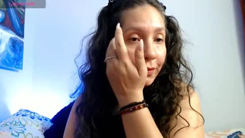  Naih Reyes online show from 10.22.25