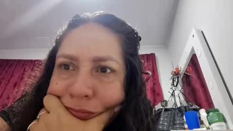  Naih Reyes online show from 10.26.25