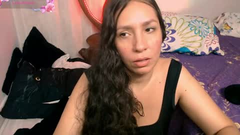  Naih Reyes online show from 06.05.26
