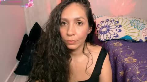  Naih Reyes online show from 06.05.26