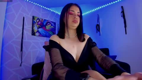 Snapshot of goddessvenom chatting on 02.19.25 goddessvenom online show from 02.19.25