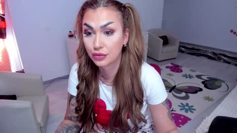 Nicole.. online show from 02.14.25