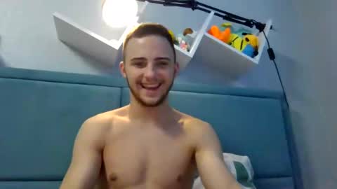 Golden boyyy21 online show from 01.11.25