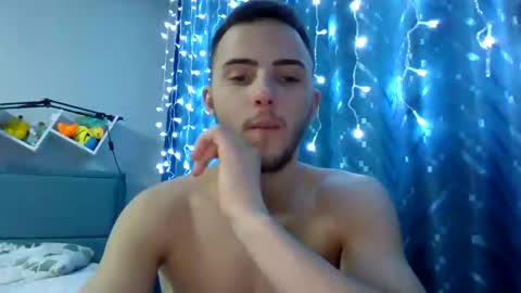 Golden boyyy21 online show from 01.11.25