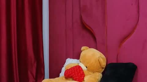 GoldenAmberX online show from 02.22.25