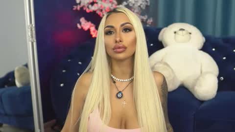 GoldenAmberX online show from 09.15.25