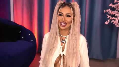 GoldenAmberX online show from 11.21.25