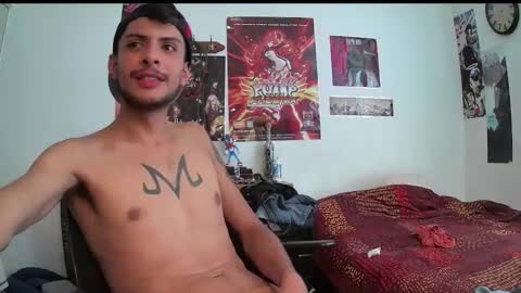 Snapshot of goldenflako chatting on 03.04.25 goldenflako online show from 03.04.25