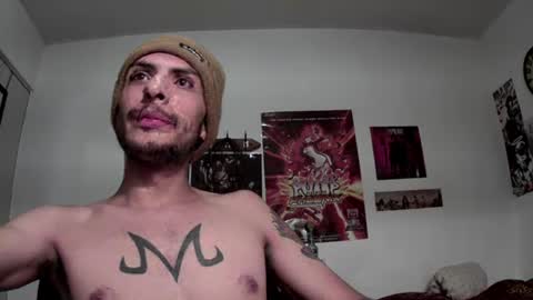 Snapshot of goldenflako chatting on 03.05.25 goldenflako online show from 03.05.25