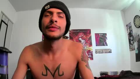 Snapshot of goldenflako chatting on 03.08.25 goldenflako online show from 03.08.25