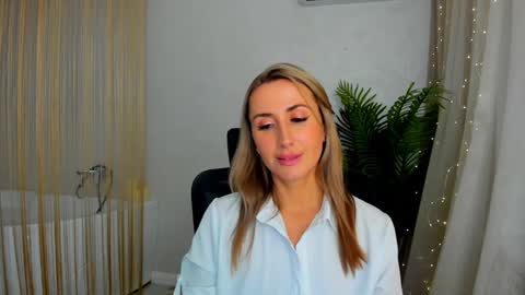 Olivia online show from 01.24.25