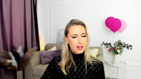 Olivia online show from 09.14.25