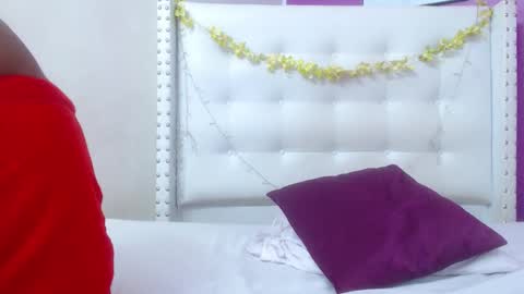 Snapshot of goldenn_ass1 chatting on 10.21.25 goldenn_ass1 online show from 10.21.25