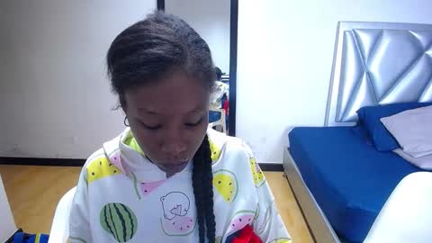 Snapshot of goldenn_ass1 chatting on 12.04.25 goldenn_ass1 online show from 12.04.25